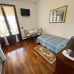 Roomantic & Piscina Idromassaggio Bed and breakfast 4*