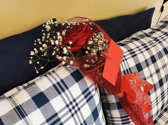 Roomantic & Piscina Idromassaggio Готель типу 