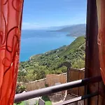 Roomantic & Piscina Idromassaggio Bed & Breakfast 4*