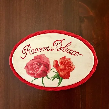 Roomantic & Piscina Idromassaggio 4* צ'פאלו