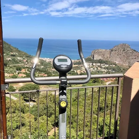 Roomantic & Piscina Idromassaggio Bed & Breakfast 4*