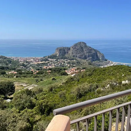 Roomantic & Piscina Idromassaggio Bed and breakfast Cefalú