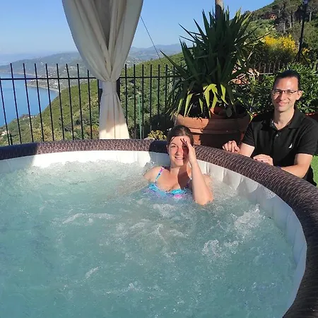 Roomantic & Piscina Idromassaggio 4* Cefalú