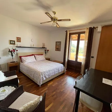 Roomantic & Piscina Idromassaggio Bed and breakfast 4*