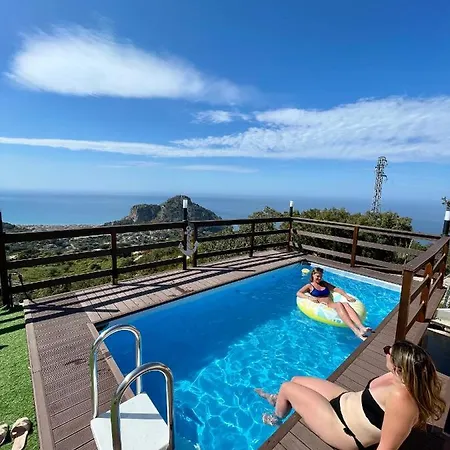 Nocleg ze śniadaniem Roomantic & Piscina Idromassaggio Cefalù