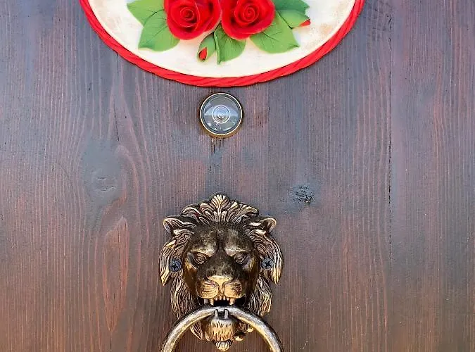 Roomantic & Piscina Idromassaggio 切法卢