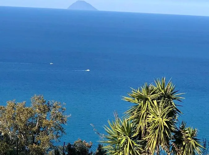 Oda ve Kahvaltı Roomantic & Piscina Idromassaggio 4*