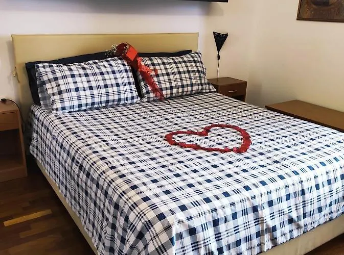 Oda ve Kahvaltı Roomantic & Piscina Idromassaggio