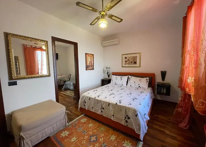 Roomantic & Piscina Idromassaggio Oda ve Kahvaltı